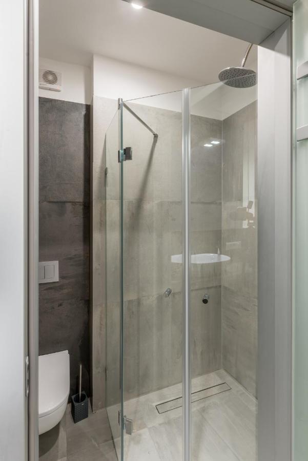 Tcz Wozna Aparthotel Poznan Ngoại thất bức ảnh